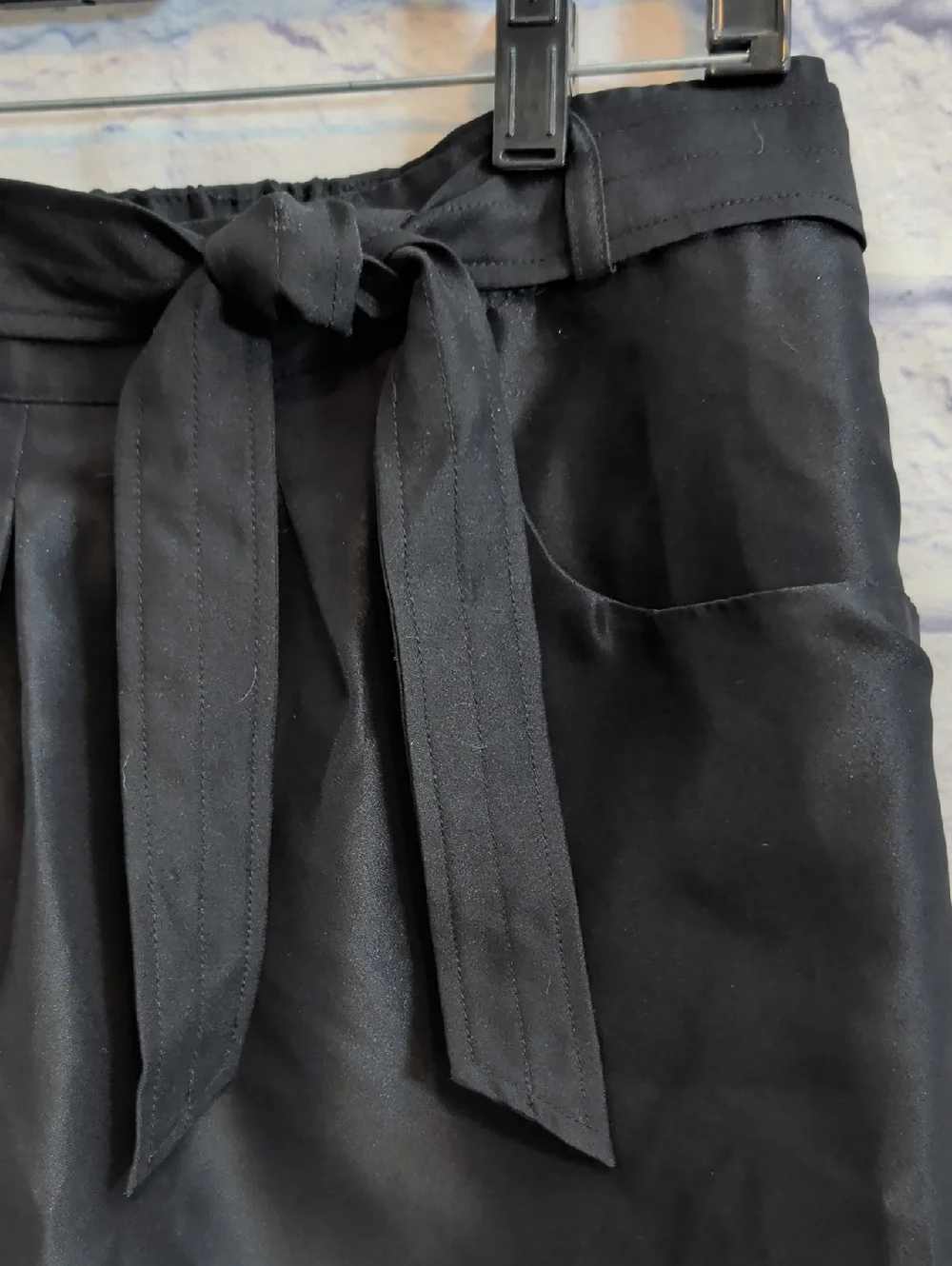 GAP Black Mini Skirt w/ Pockets & Tie Waist - Size 10
